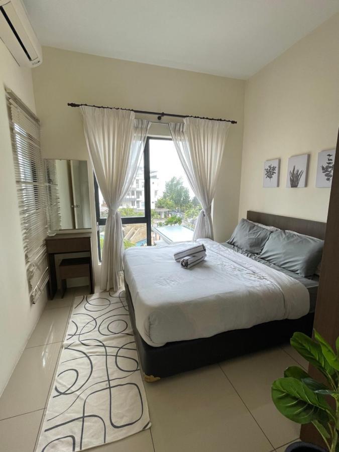 Sg Resort Residence - Beach & Waterpark Kuantan Exterior photo