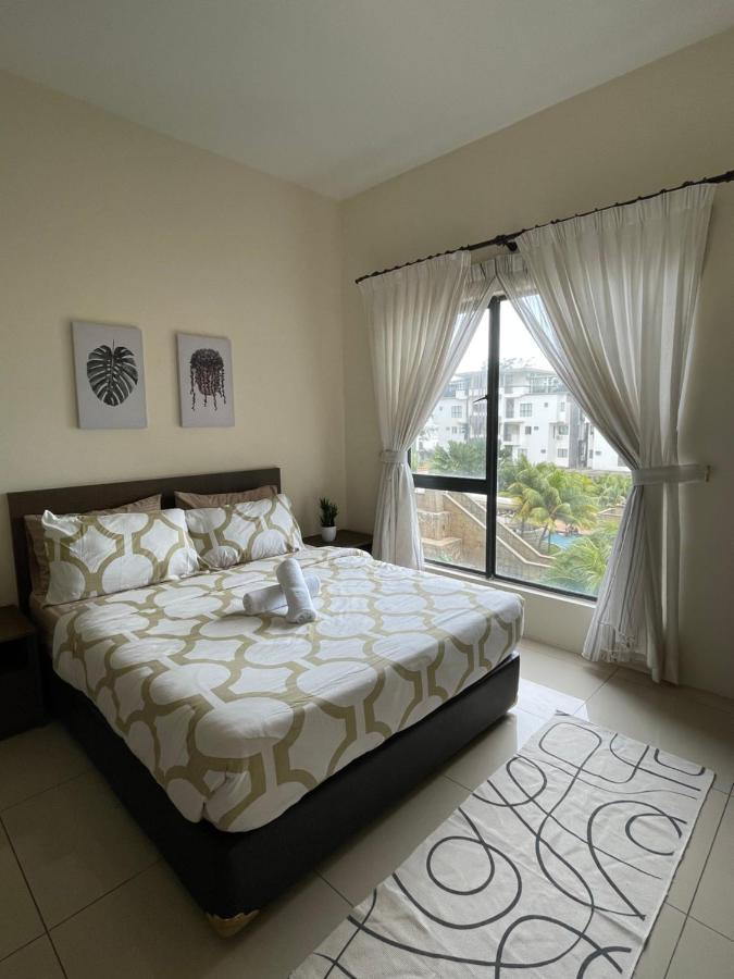 Sg Resort Residence - Beach & Waterpark Kuantan Exterior photo